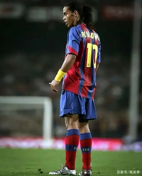 正是由于他 正是由于他